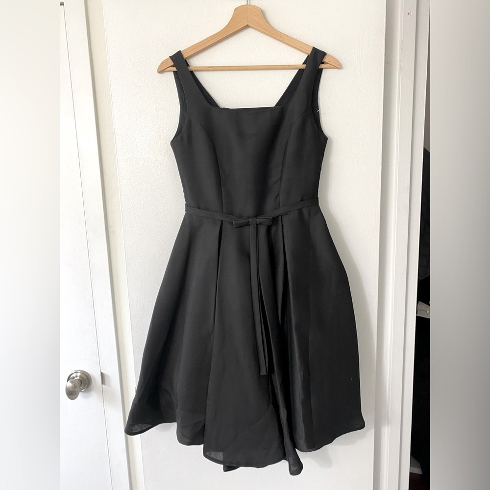 Black Sleeveless Fit and Flare Bow-tie dress, square neck cute mini dress
